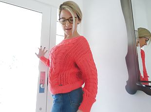 gros-nichons, lunettes, masturbation, orgasme, milf, pornstar, doigtage, blonde, serrée, solo