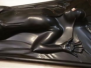 bdsm-seks-kasar-dan-agresif, latex