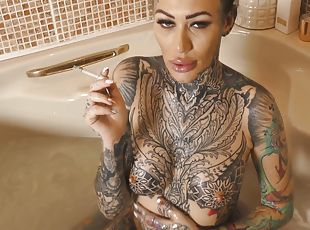 bagno, tettone, mammine-mature, giocattoli, inglese, doccia, solitari, fumanti, brunette, tatuaggi