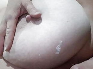 tetas-grandes, coño-pussy, amateur, madurita-caliente, casero, regordeta, regordeta-chubby