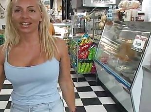 pubblici, mammine-mature, hardcore, pornostar, cavallerizze, coguari, reali, selvaggi