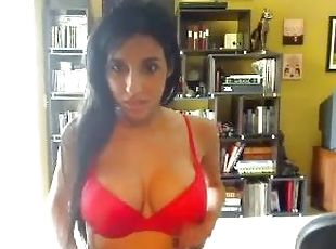 tettone, fichette, amatoriali, ragazze-giovani, video-casalinghi, peni-finti, solitari, brunette, reggiseni