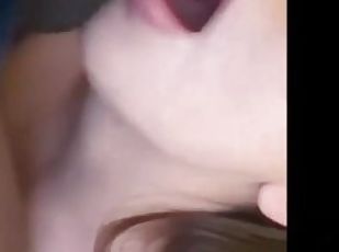 masturbation, orgasme, chatte-pussy, fellation, branlette, fétiche, brunette