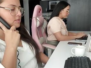 cur, tate-mari, masturbare-masturbation, birou-office, secretara, amatori, lesbiana, adolescenta, latina, bbw