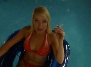 Extremely Sexy Zoe Lucker Looks Really Hot Wearing a Bikini