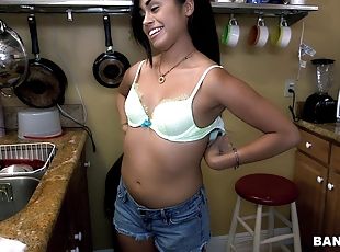 tetas-grandes, sirvienta, amateur, latino, primera-persona, natural, tetas, sujetador