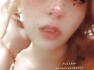 gros-nichons, masturbation, amateur, latina, rousse, point-de-vue, naturel, mignonne, petite, solo