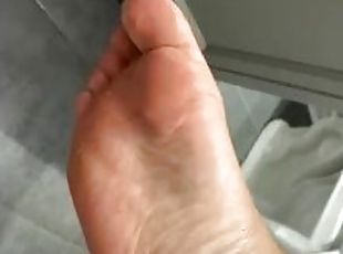 Worship my feet