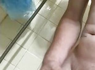 baignade, masturbation, chatte-pussy, amateur, ejaculation-sur-le-corps, ados, branlette, italien, douche, solo