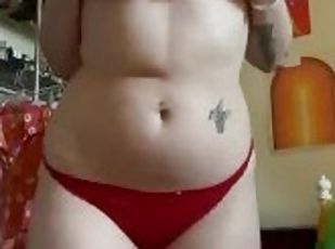 cul, gros-nichons, vieux, amateur, jeune-18, blonde, plus-agée, solo, vieux-jeune, tatouage