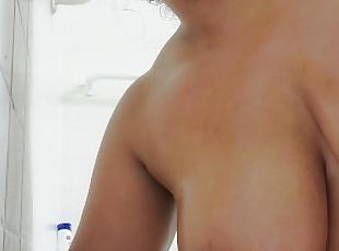 baignade, gros-nichons, mamelons, orgasme, amateur, massage, seins, solo