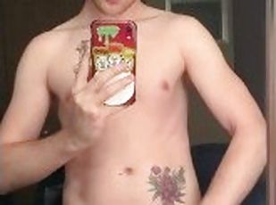 masturbation, amateur, gay, secousses, ejaculation, blonde, solo, musclé, salle-de-gym, minet