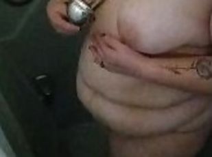 banhos, teta-grande, masturbação, amador, brinquedo, bbw, chuveiro, sozinho, tatuagem