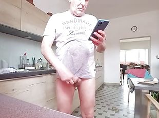 Long kitchen pee and wank