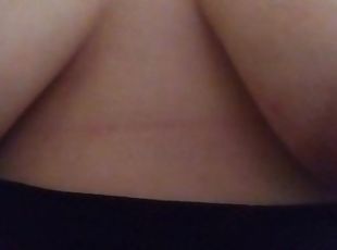 tetas-grandes, amateur, madurita-caliente, regordeta, lencería, natural, rejilla, tetas, a-solas, morena