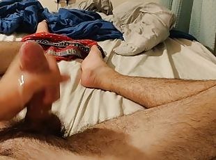 poilue, masturbation, amateur, ejaculation-sur-le-corps, énorme-bite, gay, branlette, pieds, secousses, solo