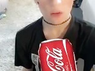 Femboy tries coke ends up liking it ????