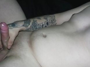 papa, masturbation, orgasme, amateur, ejaculation-sur-le-corps, ados, branlette, ejaculation, solo, tatouage