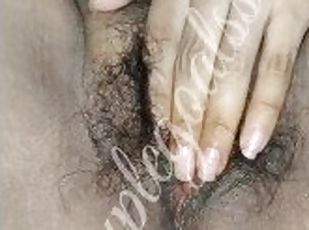 clito, masturbation, orgasme, chatte-pussy, amateur, ejaculation-sur-le-corps, maison, latina, branlette, couple