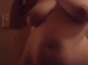 culo, bañando, tetas-grandes, amateur, madurita-caliente, pareja, regordeta, pelirroja, bailando, a-solas