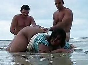 babes, latina, belle-femme-ronde, plage, trio