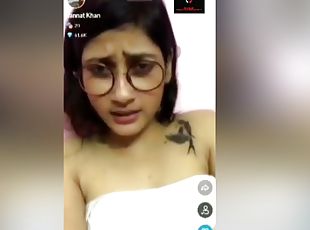 payudara-besar, amatir, webcam, manis, payudara, seorang-diri, berambut-cokelat, tato