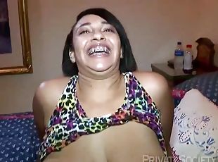 tetas-grandes, squirting, chorro-de-corrida, casero, latino, regordeta-chubby, facial, corrida, pechugona, inocente