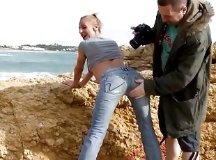 en-plein-air, milf, couple, plage, horny, jeans