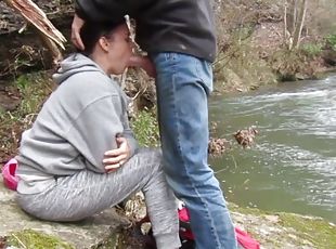 en-plein-air, public, amateur, fellation, milf, hardcore, fellation-profonde, cam, couple, voyeur