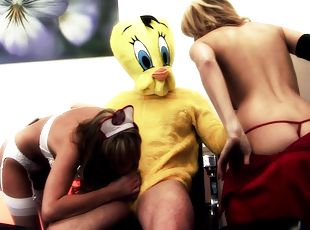 Kinky threesome with a bird dude? and Paige Ashley & Antonia Deona