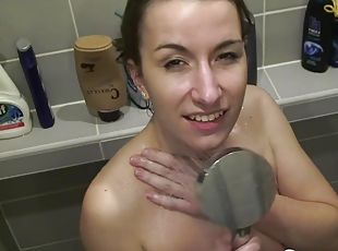 baden, masturbieren, babe, selbst-gefertigt, fingerspiele, dusche, allein, brunette