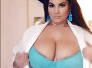 Horny bbw big tits  booty