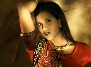 Irresistible Indian babe Kathak posing nude and naughtily