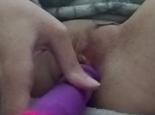 masturbation, orgasme, amateur, ados, jouet, ejaculation-interne, européenne, euro, solo, brunette