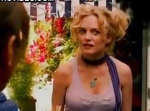 Beautiful Heather Graham In a Cute Top