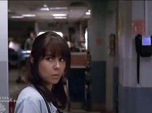 Linda Cardellini Got Horny In the Hospital