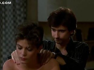 Massaging Sexy Linda Fiorentino