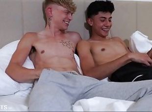 amateur, anal, fellation, énorme-bite, gay, musclé, minet, tatouage, bite