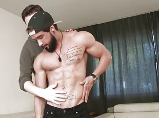 chupanços, hardcore, punheta, fetiche, sozinho, musculado, tatuagem