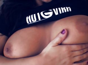 gros-nichons, masturbation, orgasme, babes, jouet, latina, naturel, solo, talons-hauts