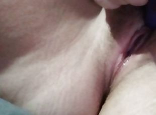 masturbation, orgasme, chatte-pussy, amateur, ados, ejaculation-interne, ejaculation, solo, humide