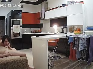 Clara Stas gr8 blowjob in the kitchen