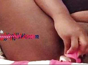 clito, masturbation, orgasme, chatte-pussy, amateur, ébène, jouet, black, belle-femme-ronde, gode