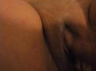 masturbation, chatte-pussy, giclée, amateur, mature, latina, belle-femme-ronde, point-de-vue, solo, humide