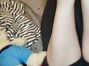 Fucking her dirty white feet