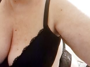 cul, gros-nichons, masturbation, mature, granny, milf, française, belle-femme-ronde, joufflue, bas