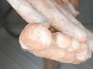 Feet shower