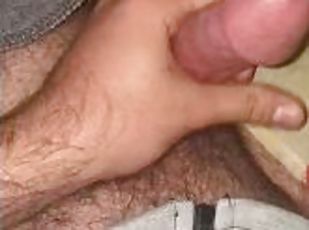 public, ejaculation-sur-le-corps, gay, branlette, solo, bite