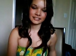 gros-nichons, masturbation, babes, naturel, webcam, gros-seins, solo, brunette, taquinerie