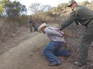 At the border an agent bangs a hot girl he caught trying to sneak in